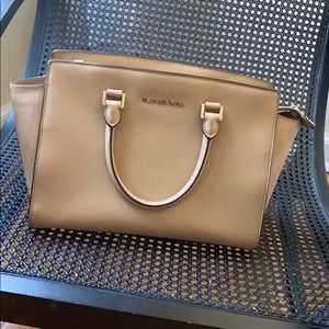 Michael Kors genuine handbag with strap